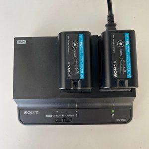 Genuine SONY BP-U Dual-Battery Charger 36 W and SONY BP-U3 Batteries